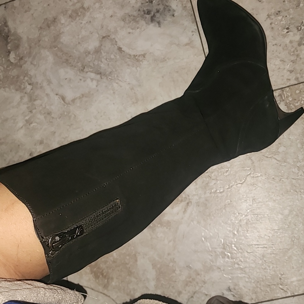 Kenneth Cole NWT BLACK REAL SUEDE KITTEN HEEL KNEE HIGH BOOTS SIZE 8.5